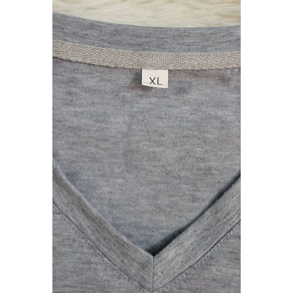 Valentine Vibes Horror Vneck Tee Size XL Ghost Face, Michael Myers, Jason Gray - Image 5