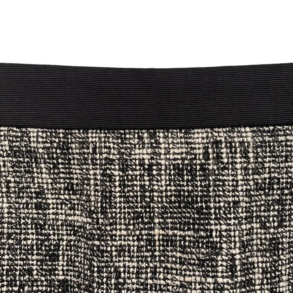 L.K. Bennett Black and White Cotton Tweed Pencil Skirt Size 2 - Image 2