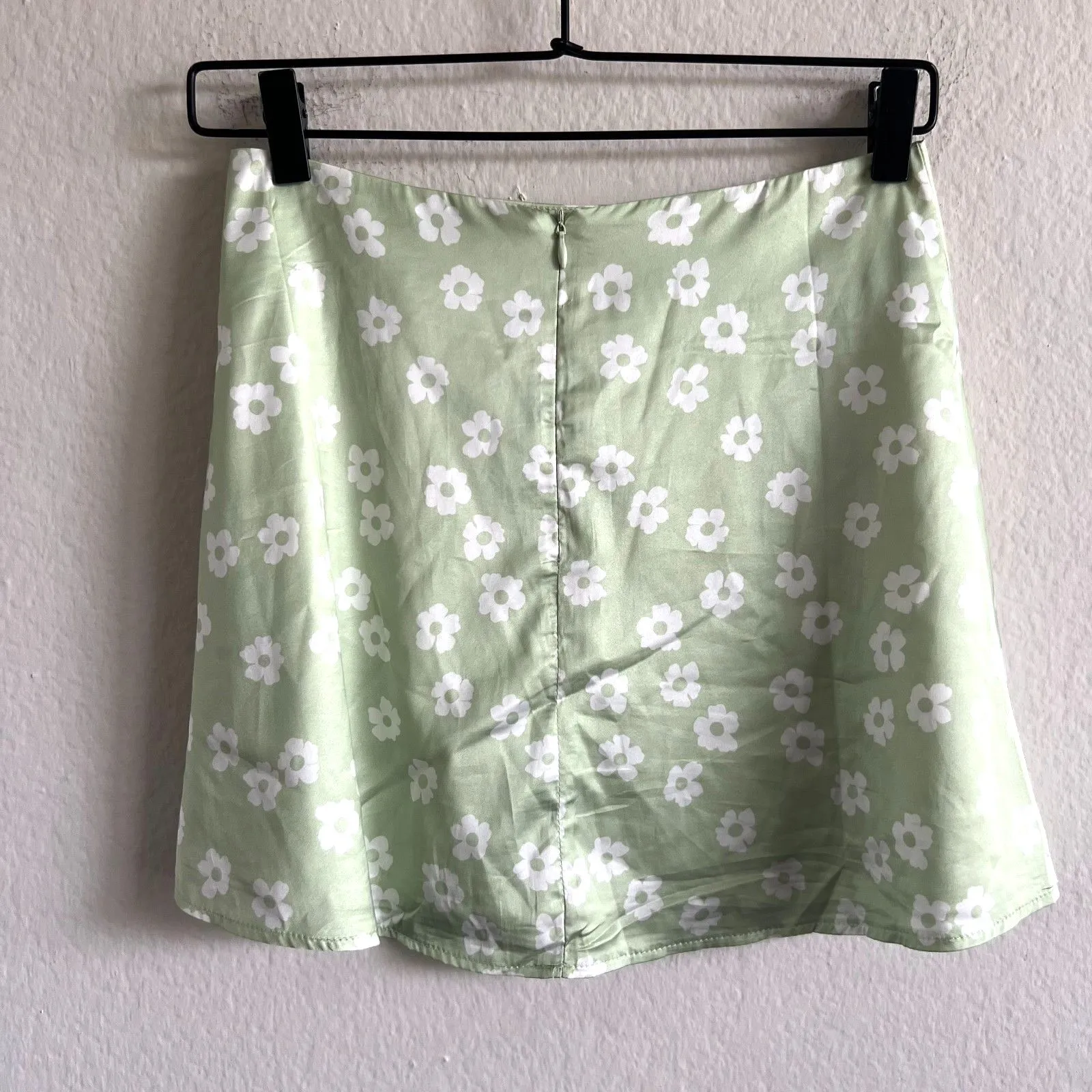 PRINCESS POLLY Light Green White Floral Silky Mini Skirt Fairy Coquette Womens 4 - Image 3