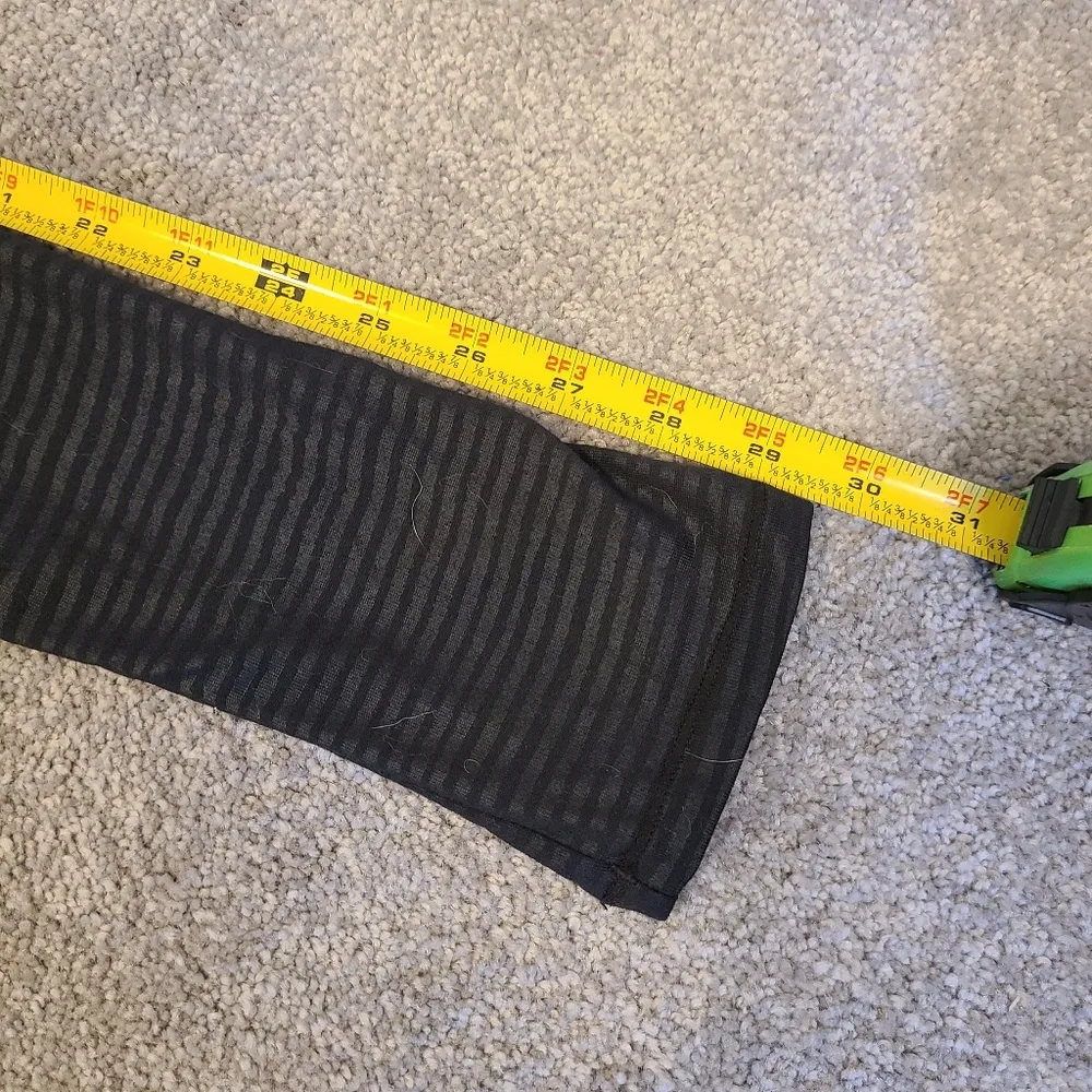 Under Armour Women's Gamecock Size Extra Large Long Sleeve Quarter Zip Heat Gear - Image 10