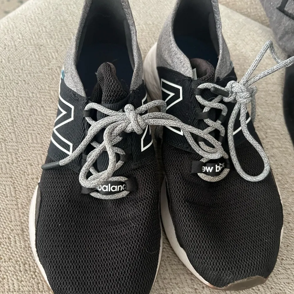 Black and Gray Sneakers - Image 4