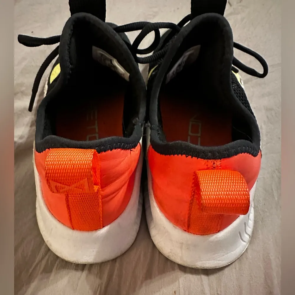 Nike Metcon size 7.5 - Image 4