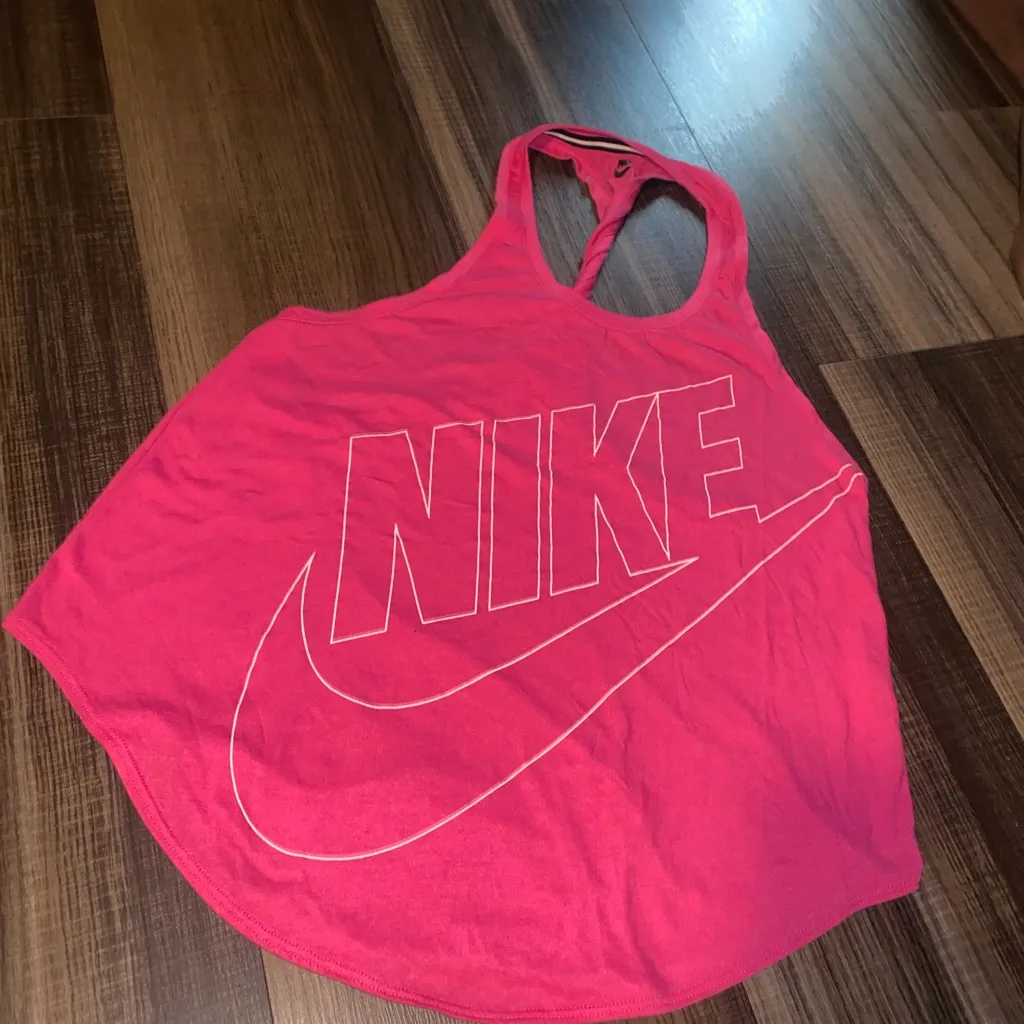 Nike Bright Pink tank top - Image 6