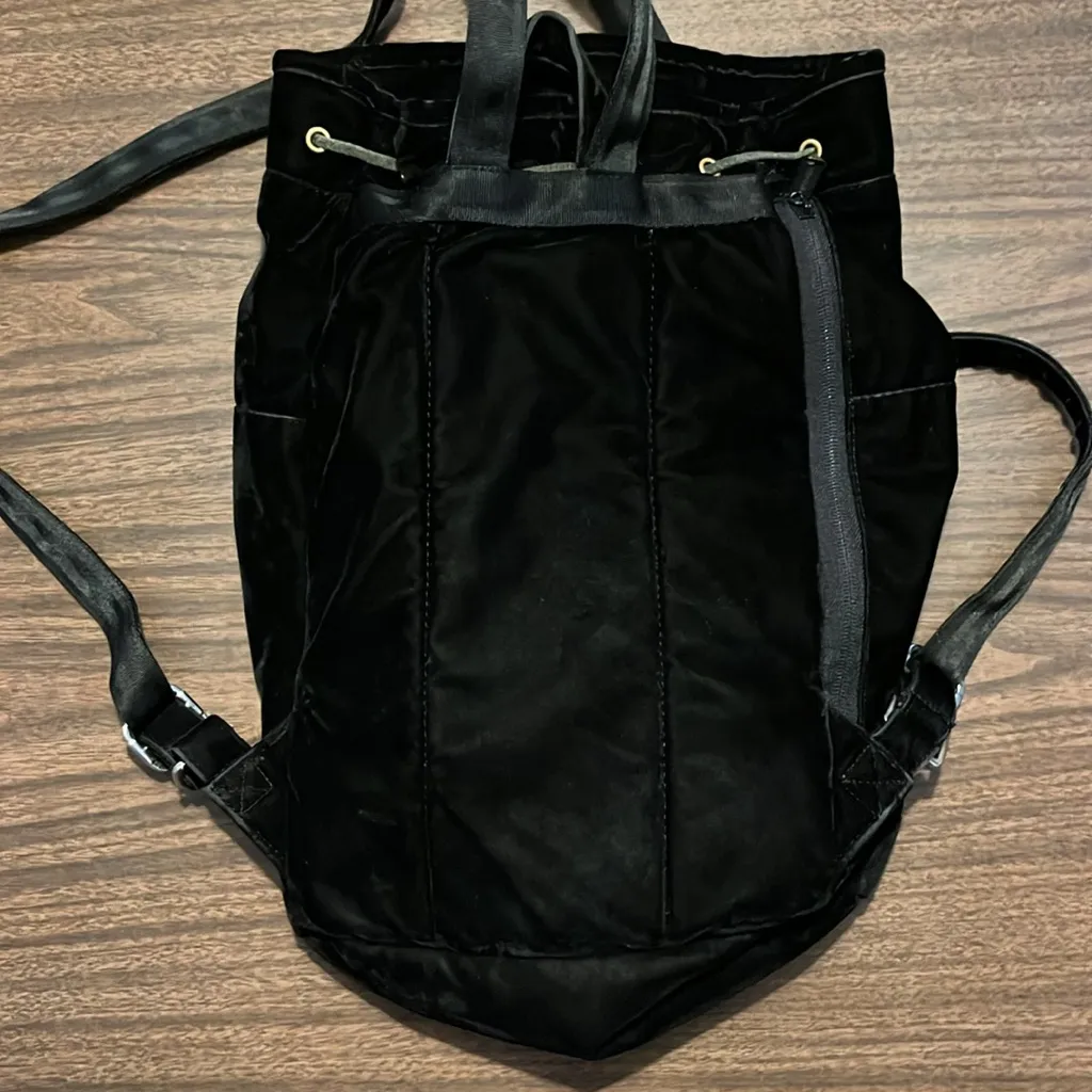 Herschel Supply Company Hanson Velvet Drawstring Backpack - Image 3