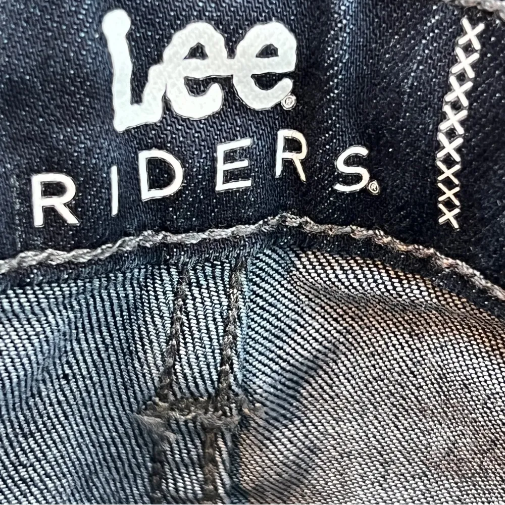 Lee Riders Size 6 Medium MidRise Straight Leg Dark Blue Denim Jeans w/5 … - Image 9