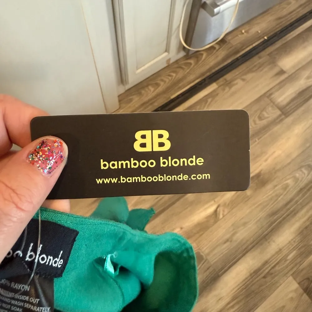 NWT Bamboo blonde Green Ruffle Skirt size 14 - Image 5