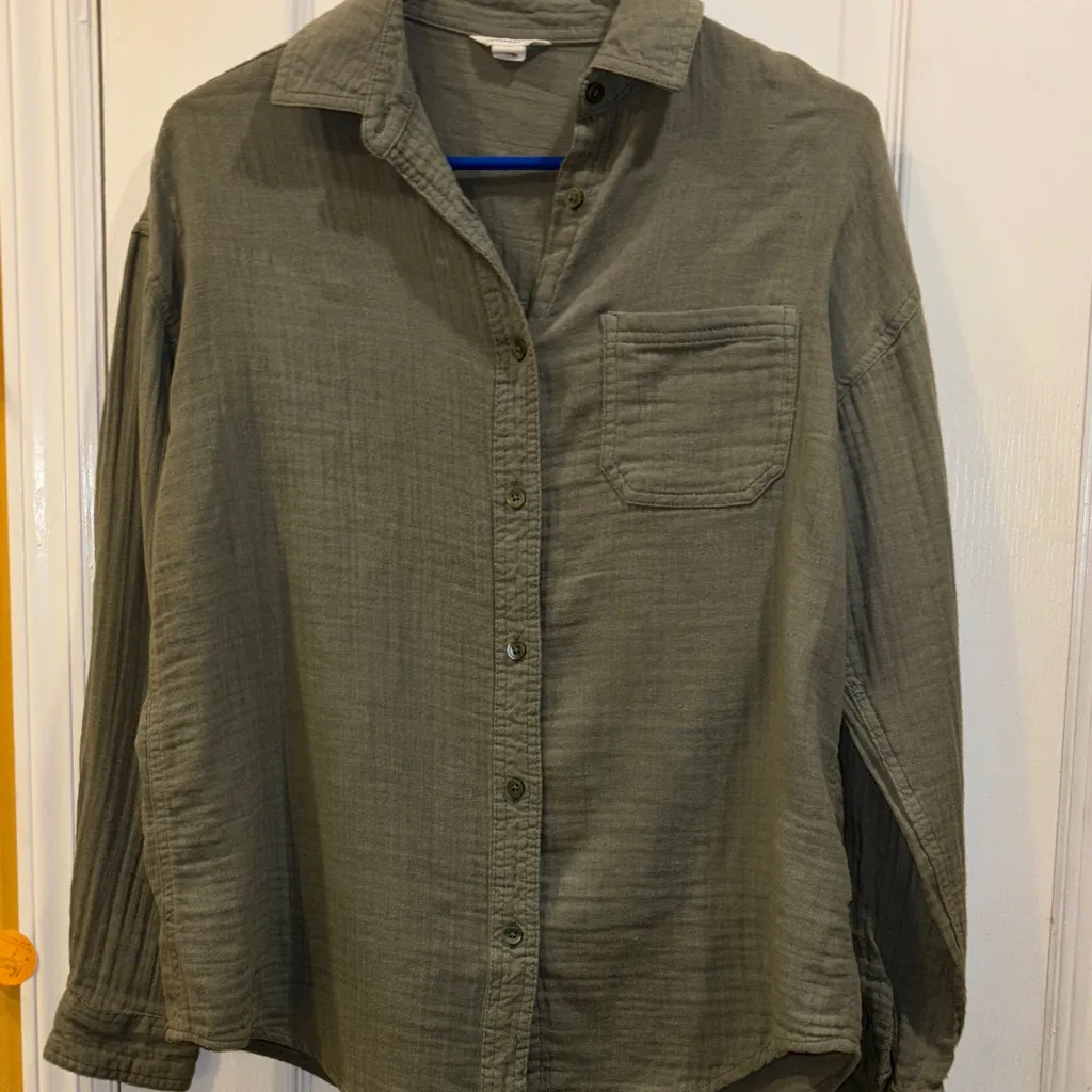 AEROPOSTALE SAGE GREEN WAFFLE KNIT LONG SLEEVE BUTTON DOWN TOP WITH POCKET XS - Image 2