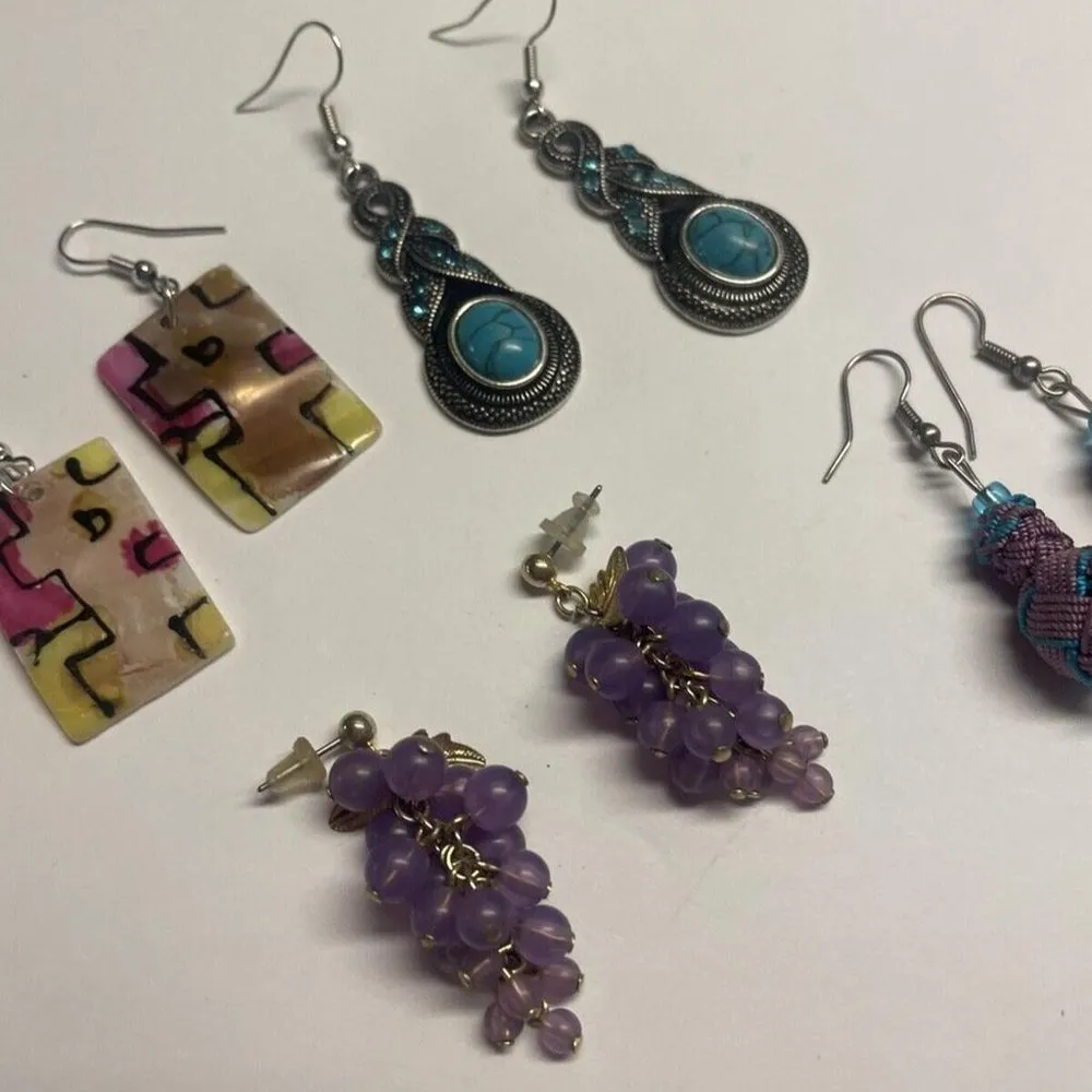 Lot Of 4 Women’s Costume Pierced Earrings Dangle - Image 8