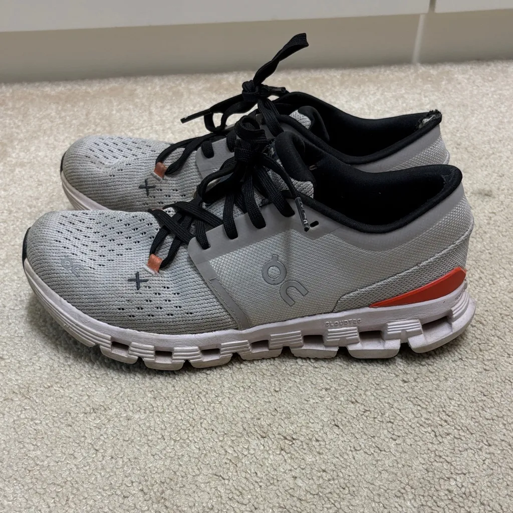 On Cloud Running X 4 Women’s Shoes Gray Size 7.5 - Image 4