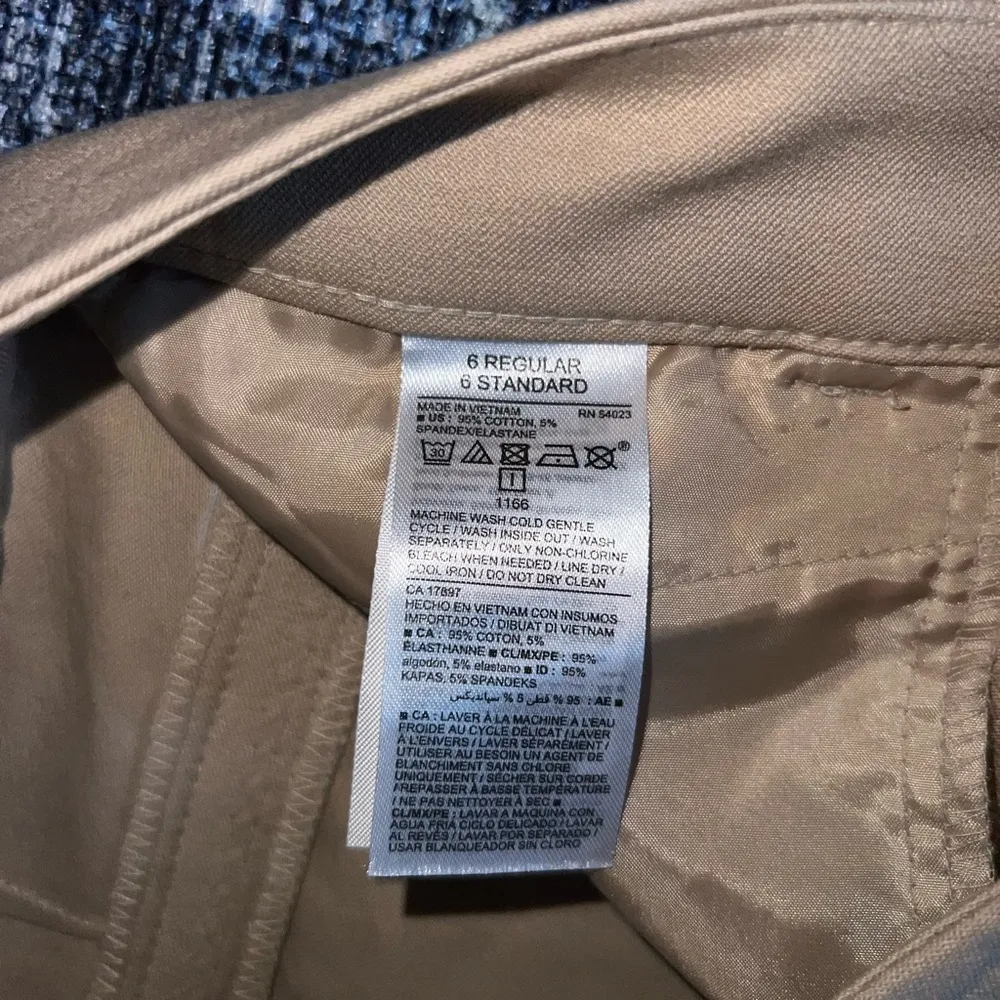 Old Navy Pixie Women’s Dress Pants - Image 5