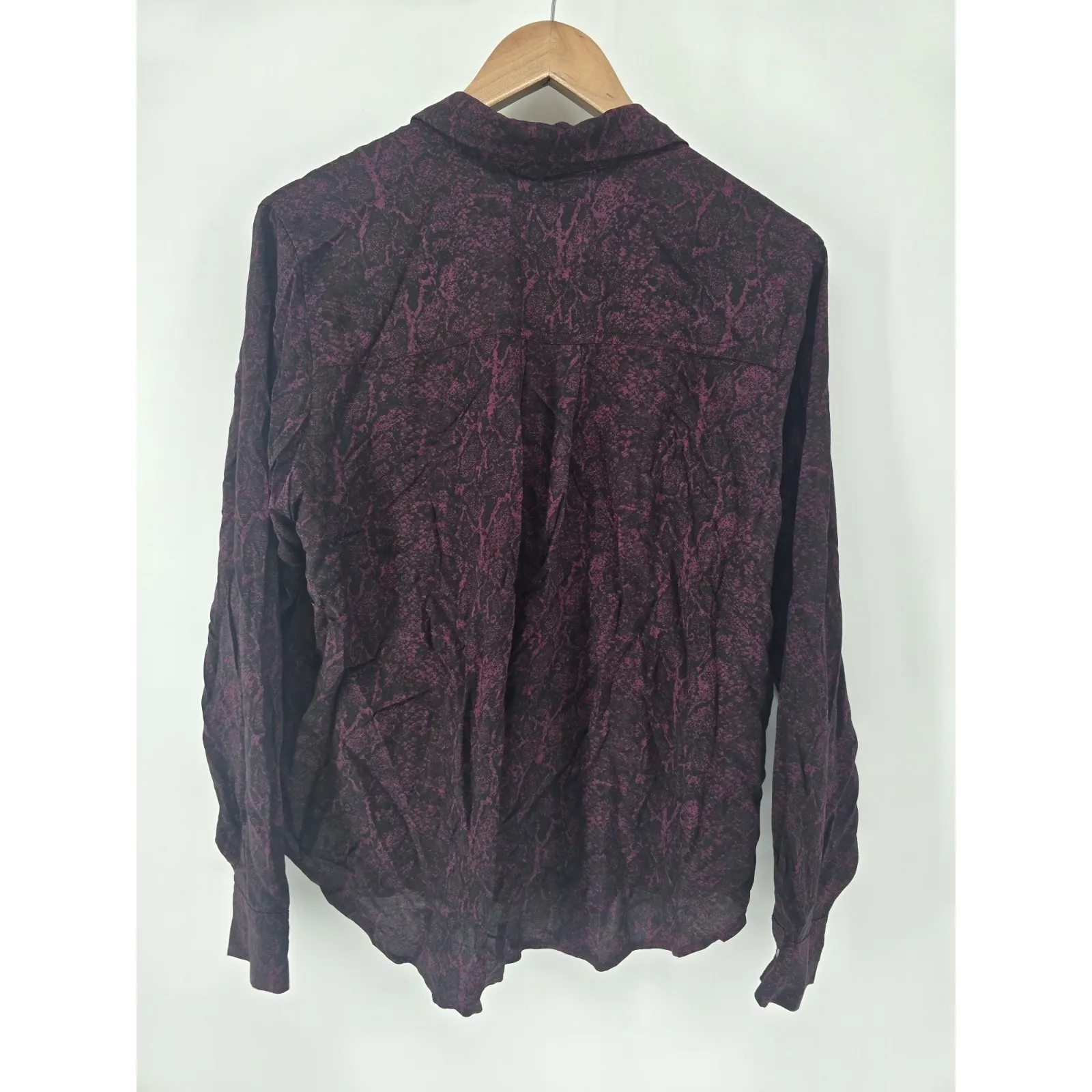 Rails‎ The Josephine Shirt Maroon Black Size Medium - Image 3
