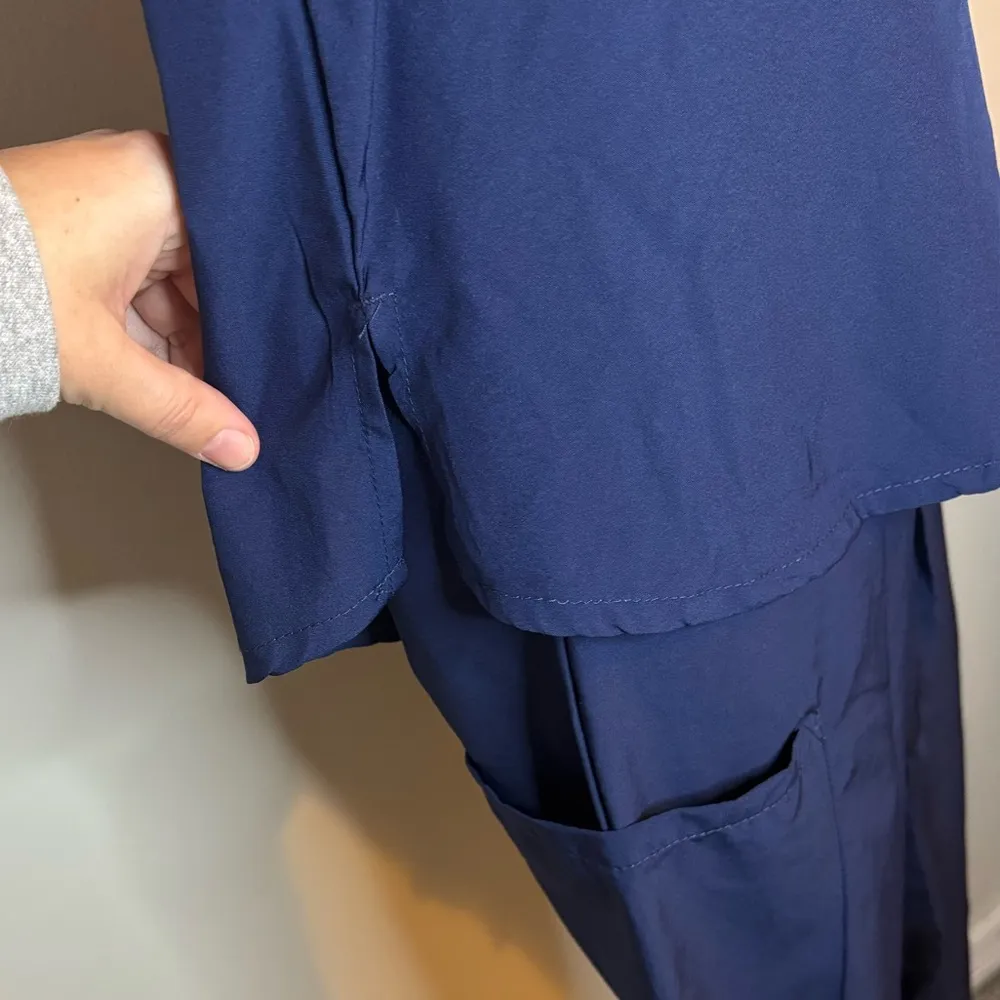 GT Performance Women’s Blue Two Piece Scrub Set Size XS - Image 5