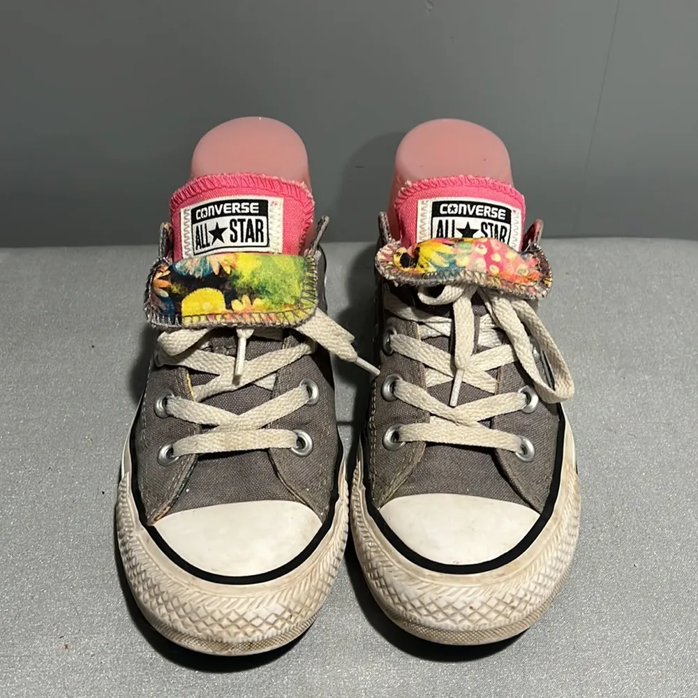 Converse shoes .‎ Size 6 - Image 6