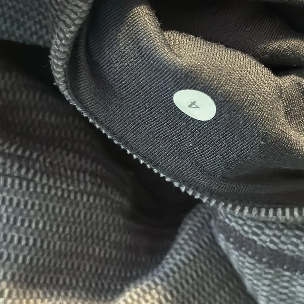 Lululemon Wunder Under Crop II Reversible Leggings Size‎ 4 Gray Cropped - Image 6