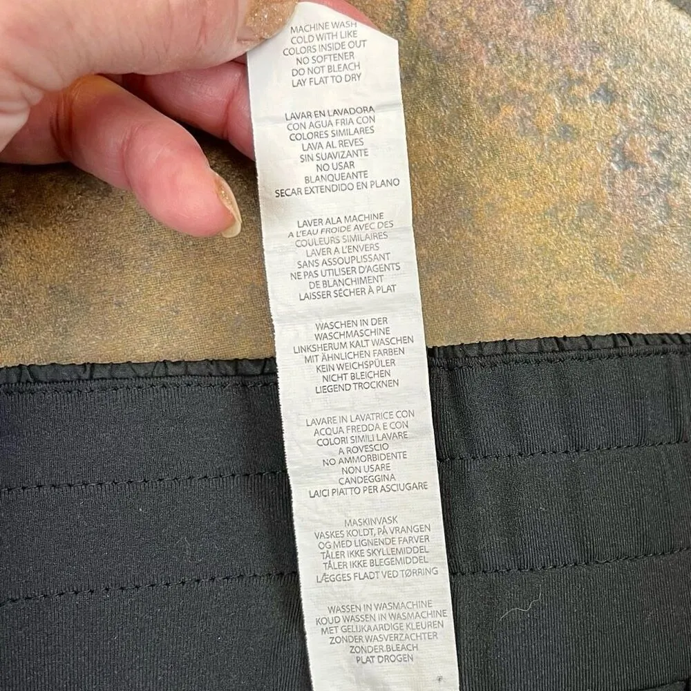 Fabletics Demi Lovato Lita High Waisted Athletic Shorts Medium - Image 9