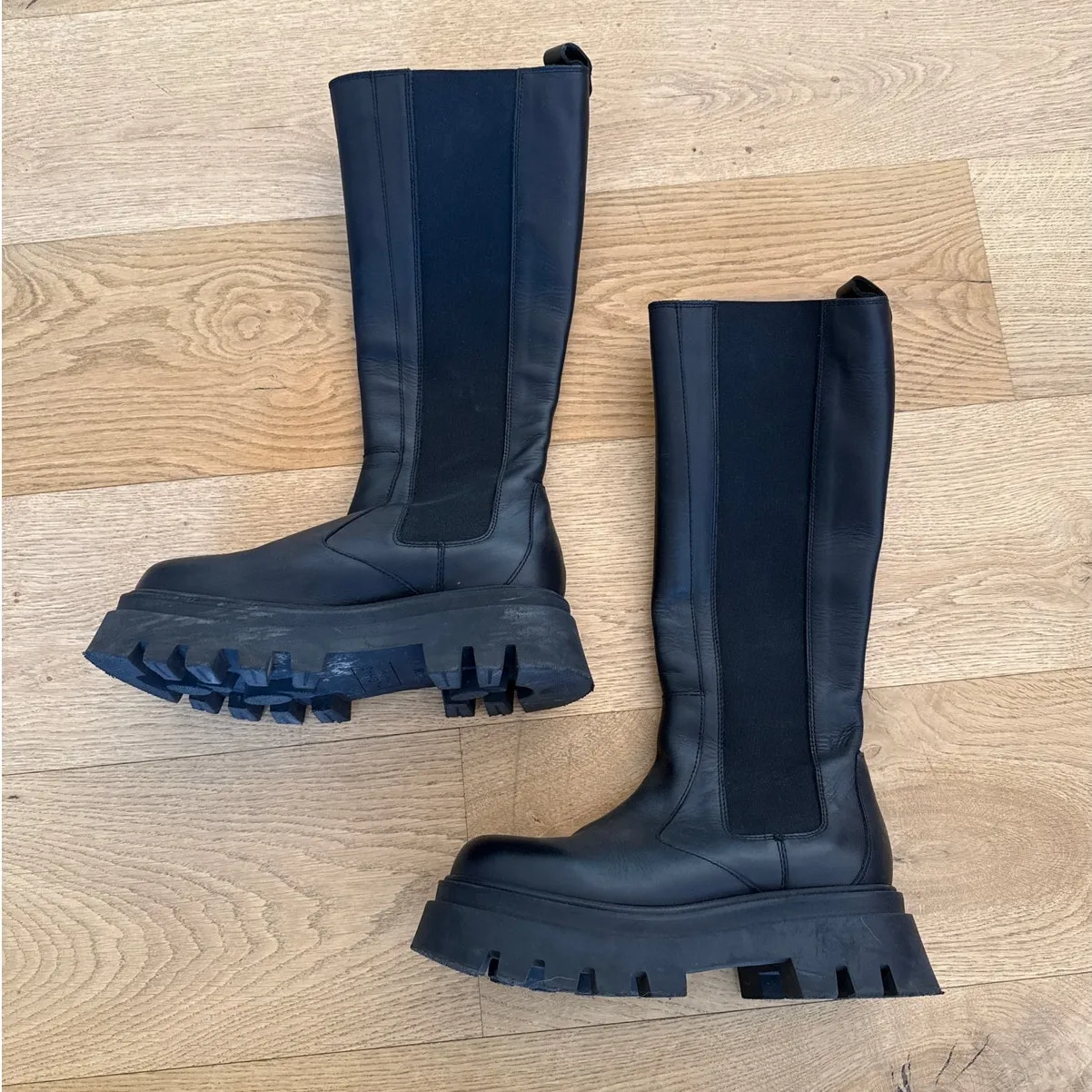 ALOHAS Aloha’s - Go Getter Leather Boots in Black - Image 2