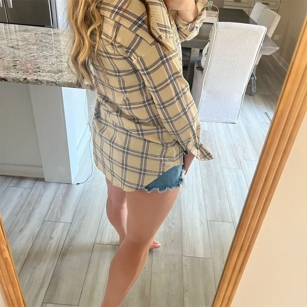 Nasty Gal Plaid Button-Down Shirt Beige Long Sleeve Women's Size 6 Casual - Image 5