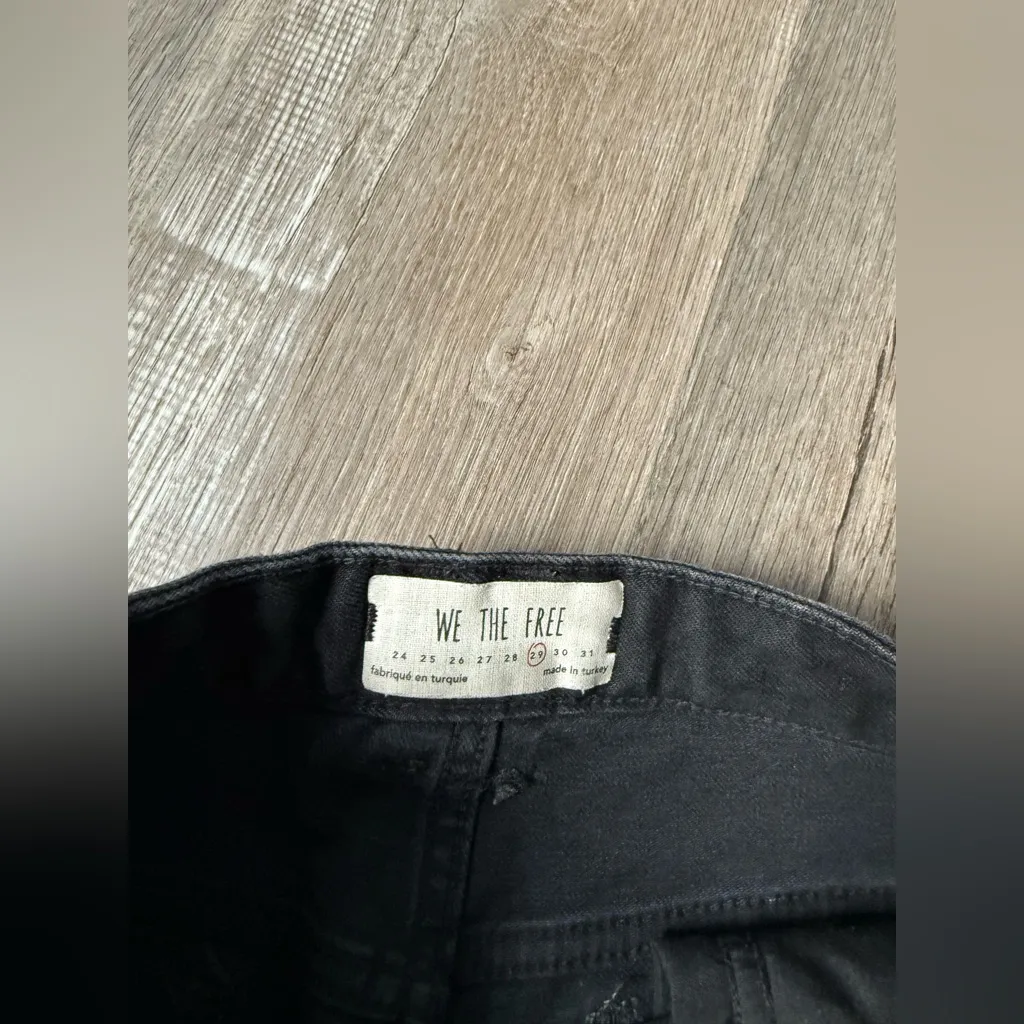 We The Free Dylan Raw Hem High Rise Mom Jeans Button Fly Black Size 29 - Image 6