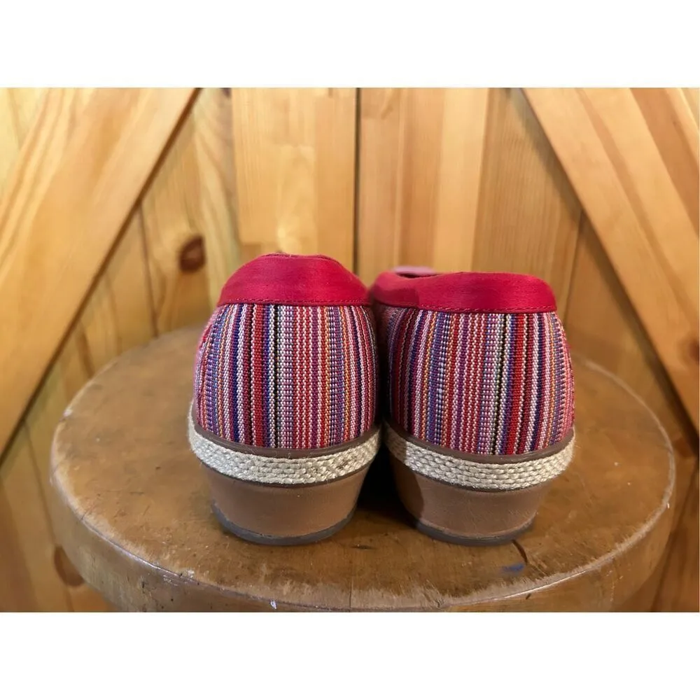 Grasshoppers Misty Wedge Red Canvas Loafer Shoes EF52840 - Image 4