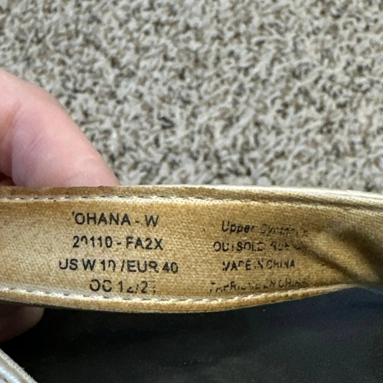 OLUKAI Ohana Womens Flip Flops Beach Sandals Champagne Gold Metallic Size 10 - Image 6