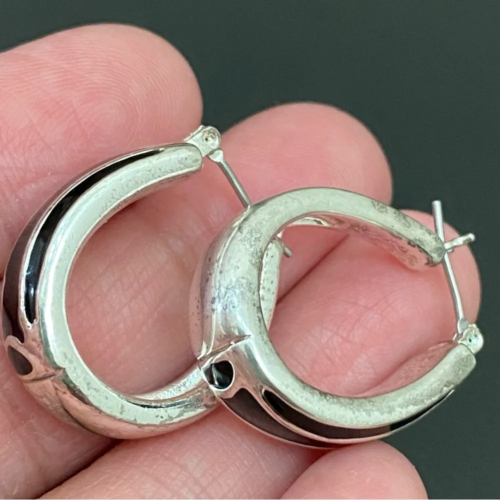 Vintage MONET Signed Black Enamel Silver-tone Hoop Earrings - Image 10