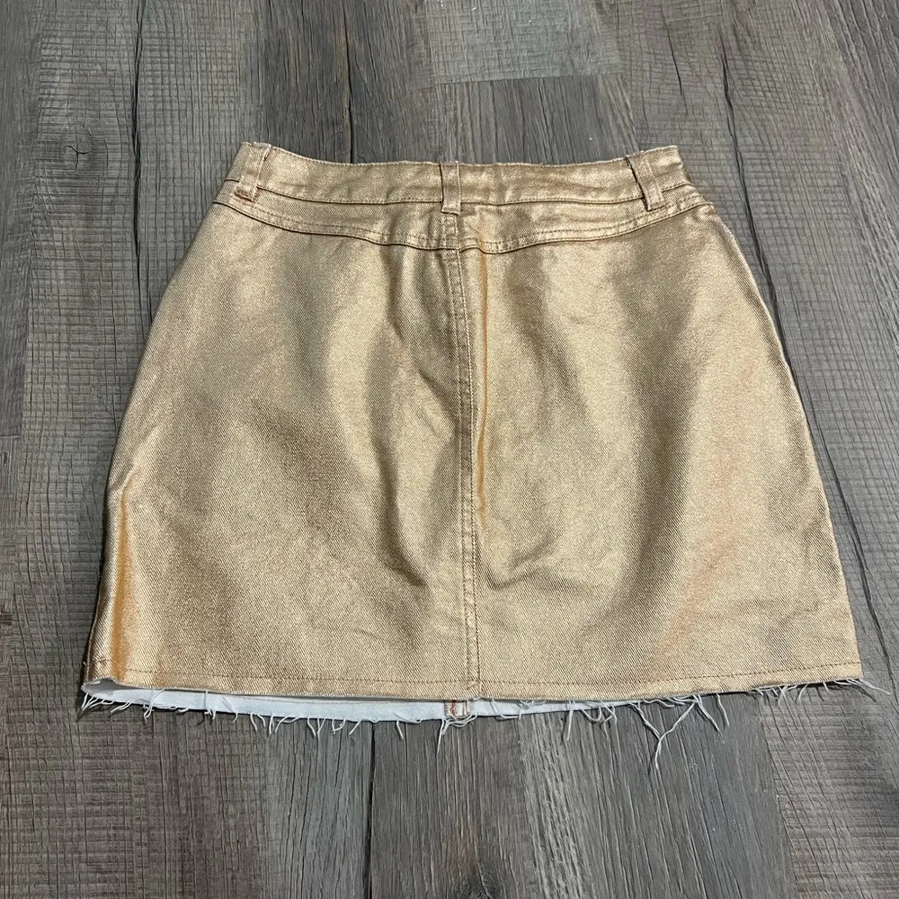 Rose gold metallic mini skirt - Image 2