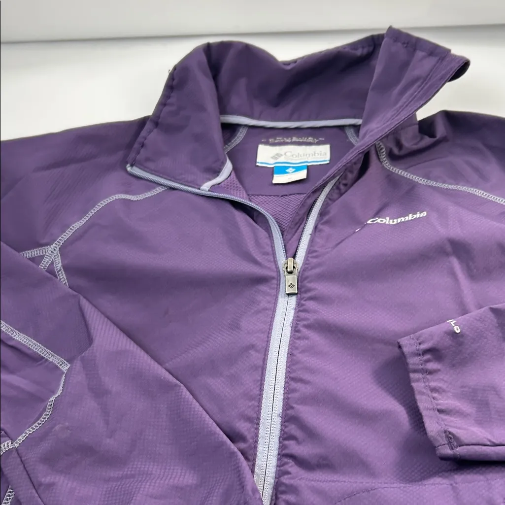 Columbia Purple Jacket with Gray Details - Image 6