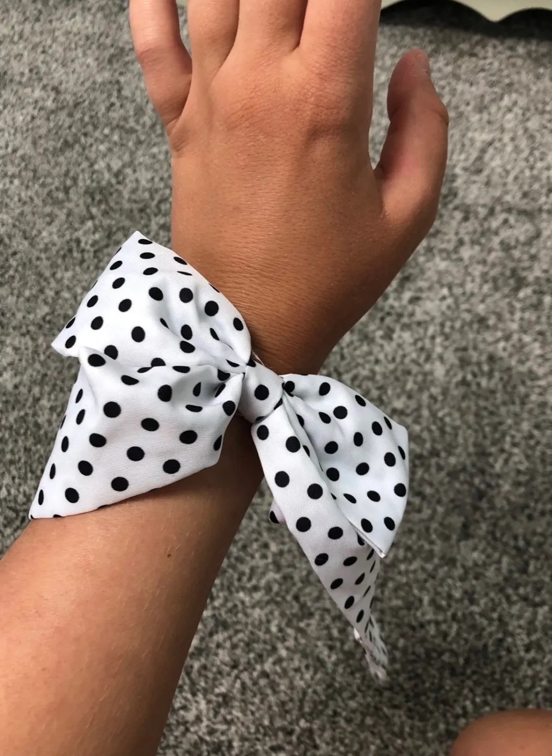 Bow Hair Scrunchie Black - Image 4