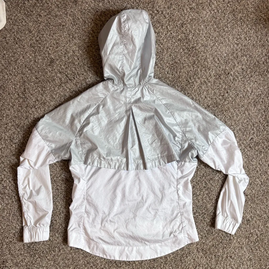 Nike Women's Light Gray Utility Jacket - Image 5