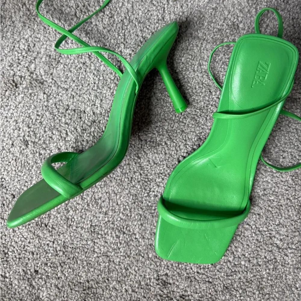 Zara Green Heels - Image 3