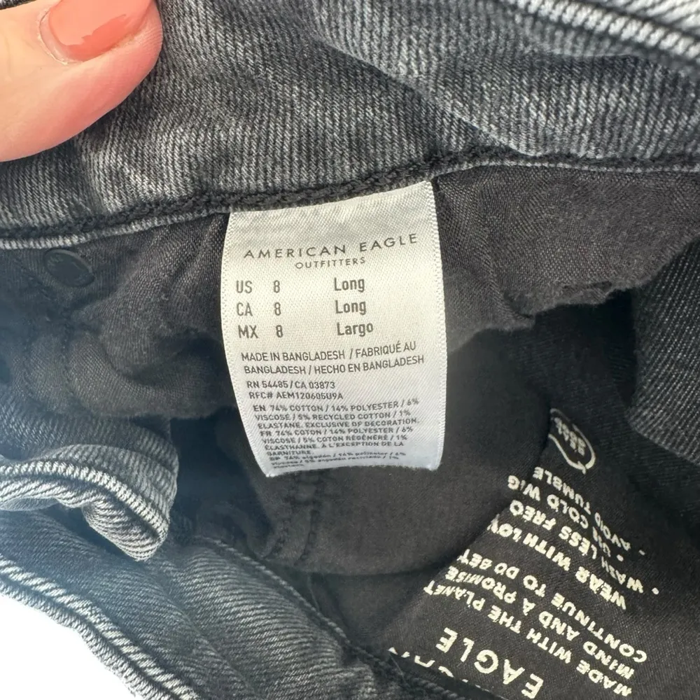 American Eagle - High Rise Curvy Mom Jeans Sz 8 Long - Image 7