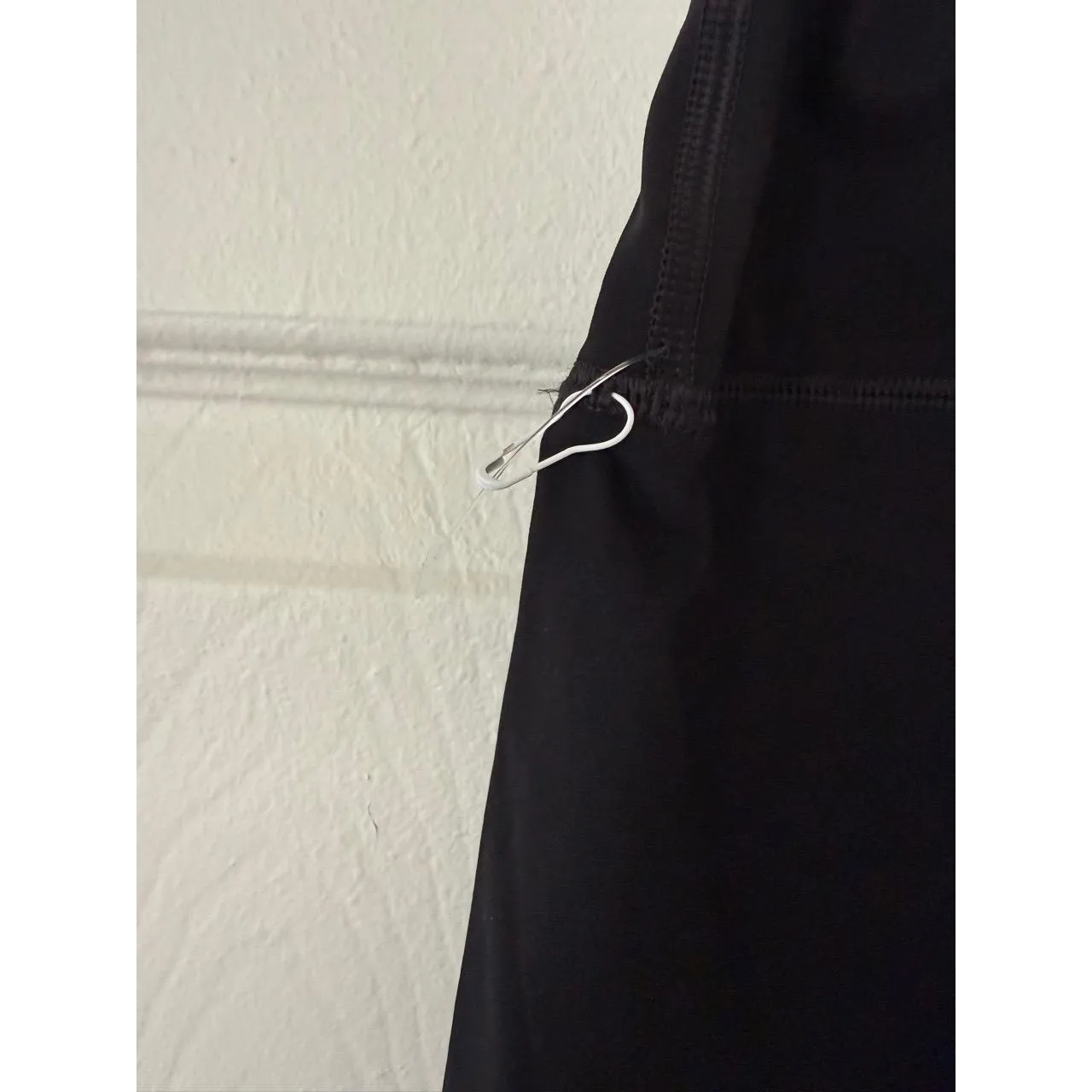 NWOT Everlane Black Biker Shorts small - Image 3