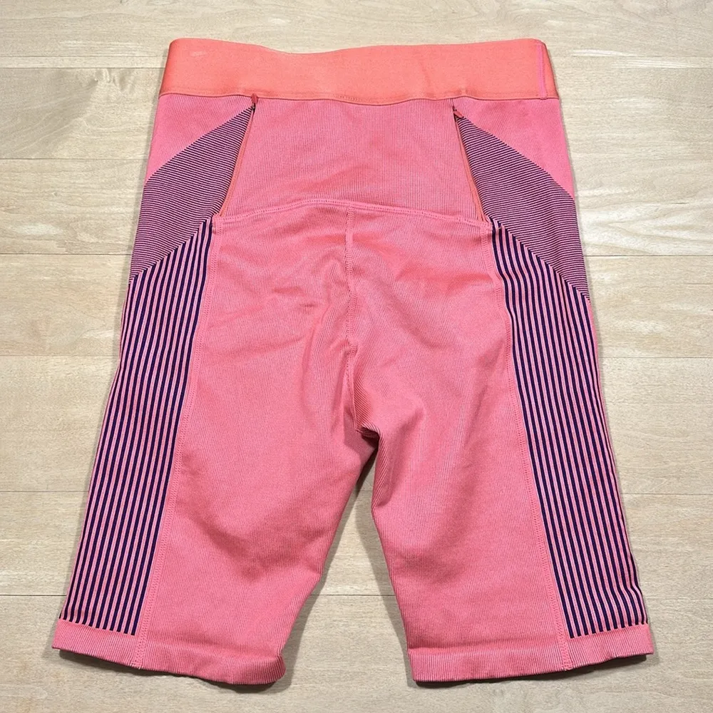 NWT Fabletics High-Waisted Seamless Sprint Shorts 9” Sz M - Image 7