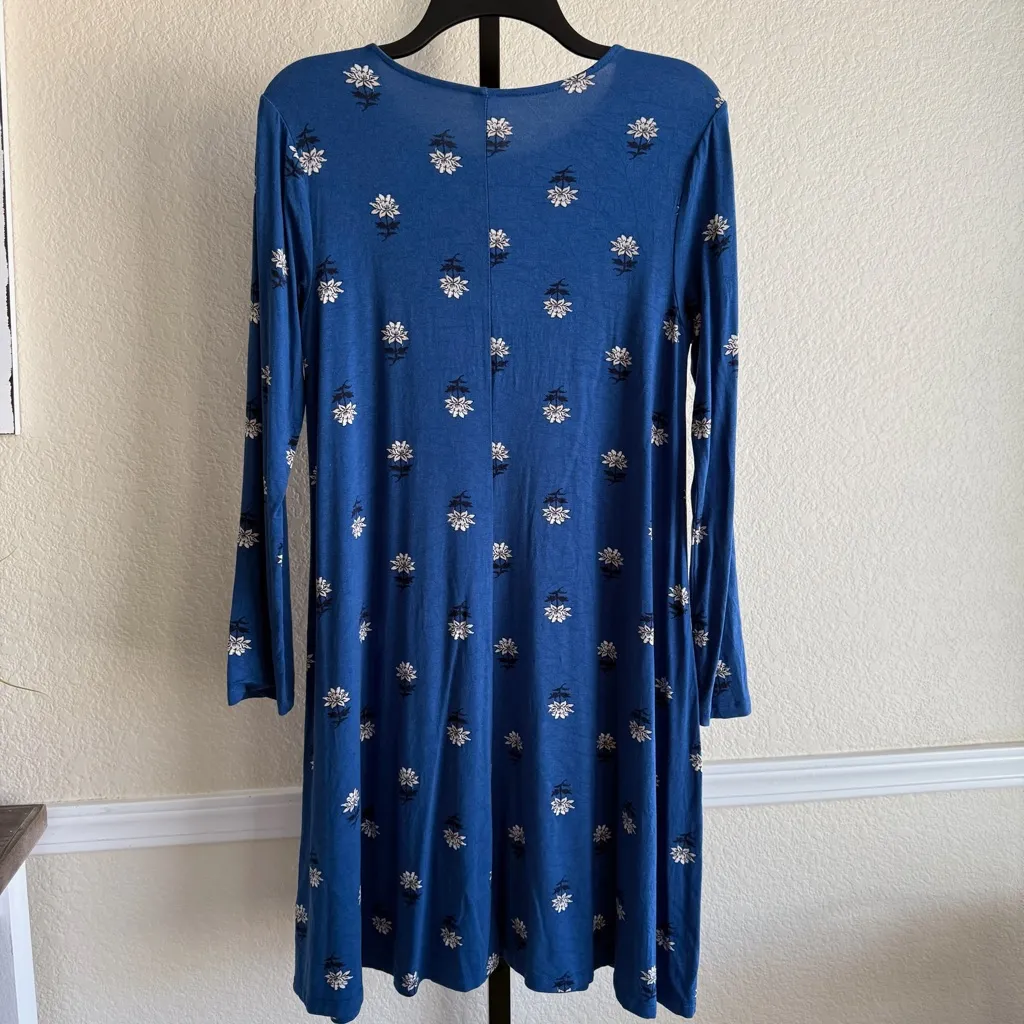 Old Navy Dress Blue Floral Long Sleeve Swing Everyday Dress Medium Stretch Knit - Image 3