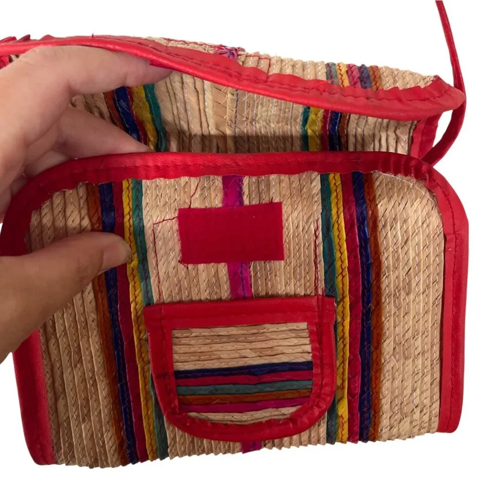 Straw Colorful Shoulder Bag Mexico Artisan Handmade Red Trim Woven Multicolor Tan - Image 4