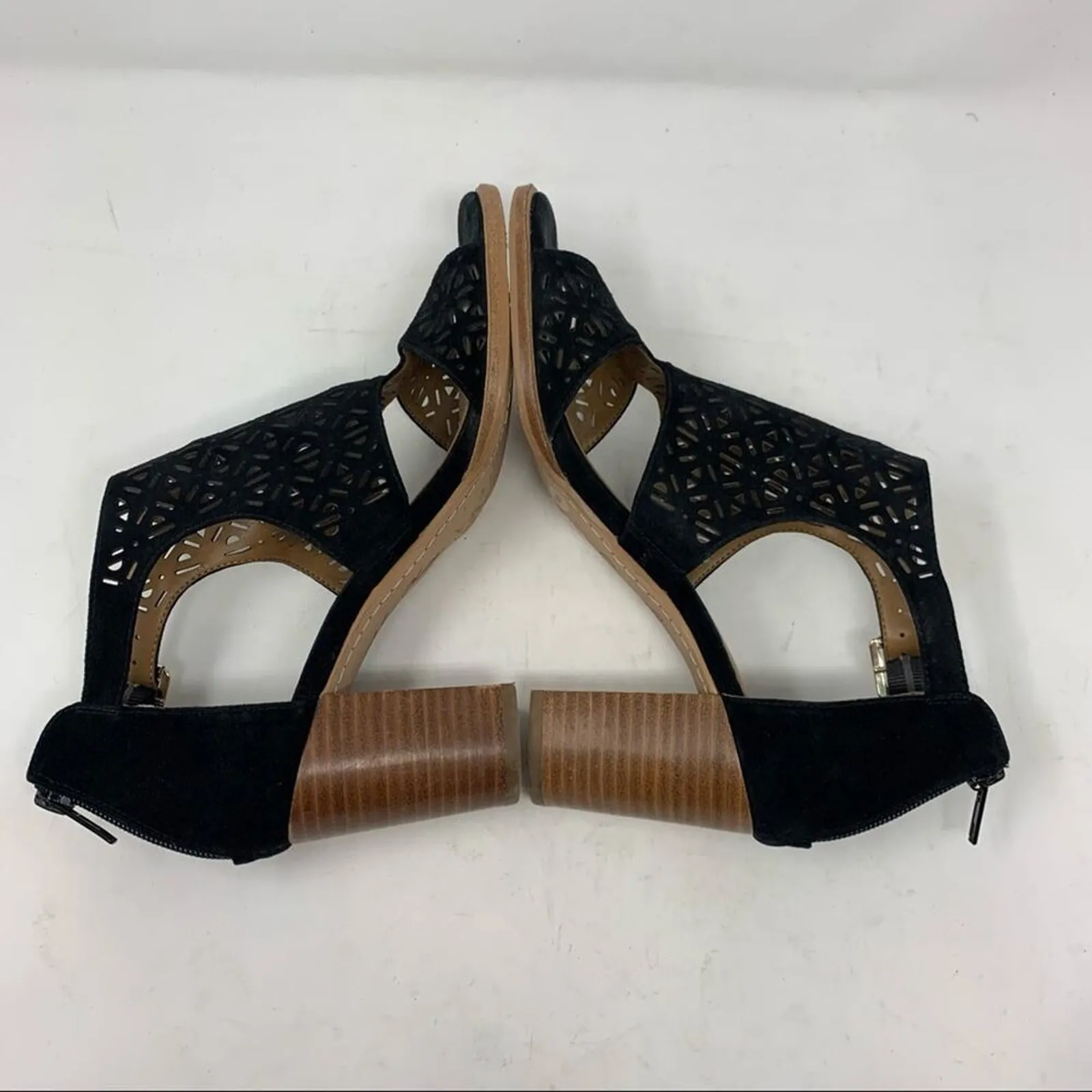 Arturo Chiang Edythe Laser Cut Black Nubuck Leather Block Heel Sandal Size 8 - Image 5