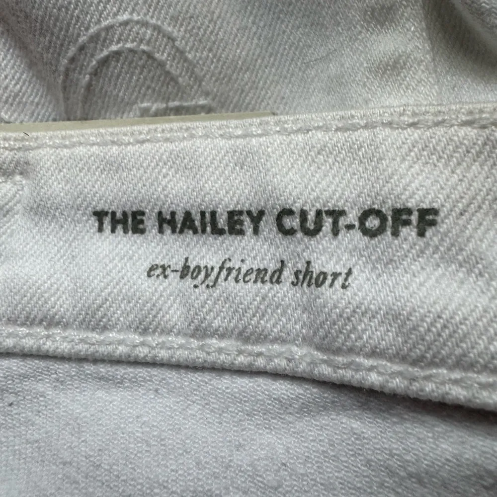 AG Adriano Goldschmied Hailey Cutoff Ex-Boyfriend White Denim Jean Shorts 23 NWT - Image 7