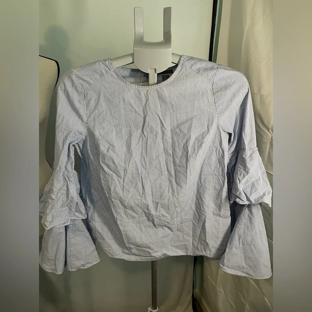 Chelsea 28 Blue Striped Bell Sleeve‎ Blouse - XXS - Image 2