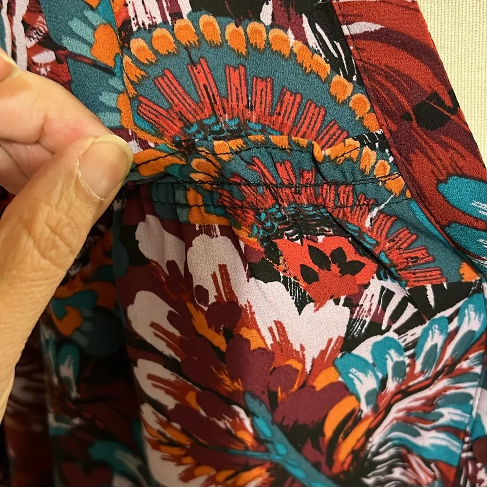 Pioneer woman, micro ruffle tunic blouse Size undefined - Image 6