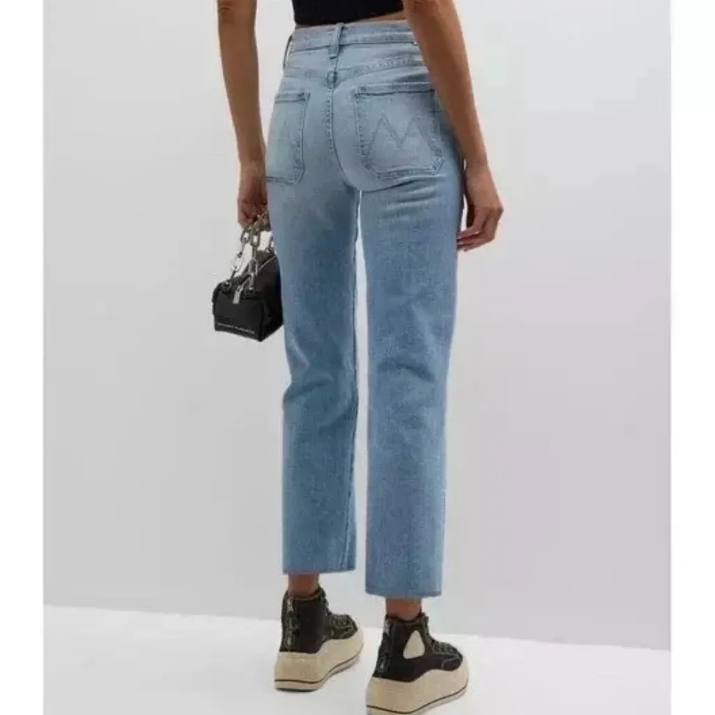 Mother The Patch Rambler Ankle Jeans in the "Norway Dude" light wash. Size 24 Blue - Image 2