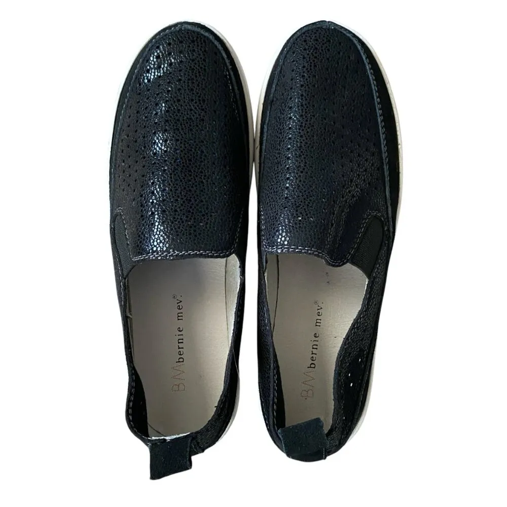 BM  women's black with white rubber soles slip on casual shoes 8-8.5 - Image 7