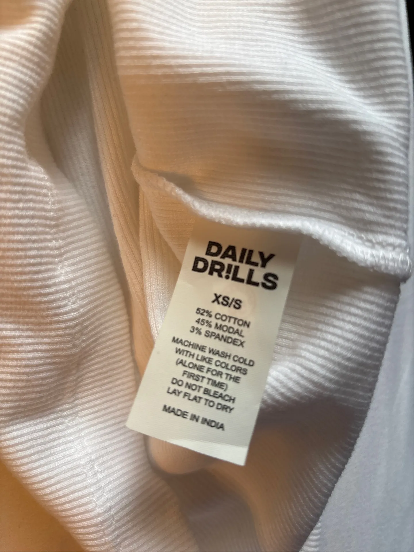 Daily Drills White Tank Logo xs/s - Image 3