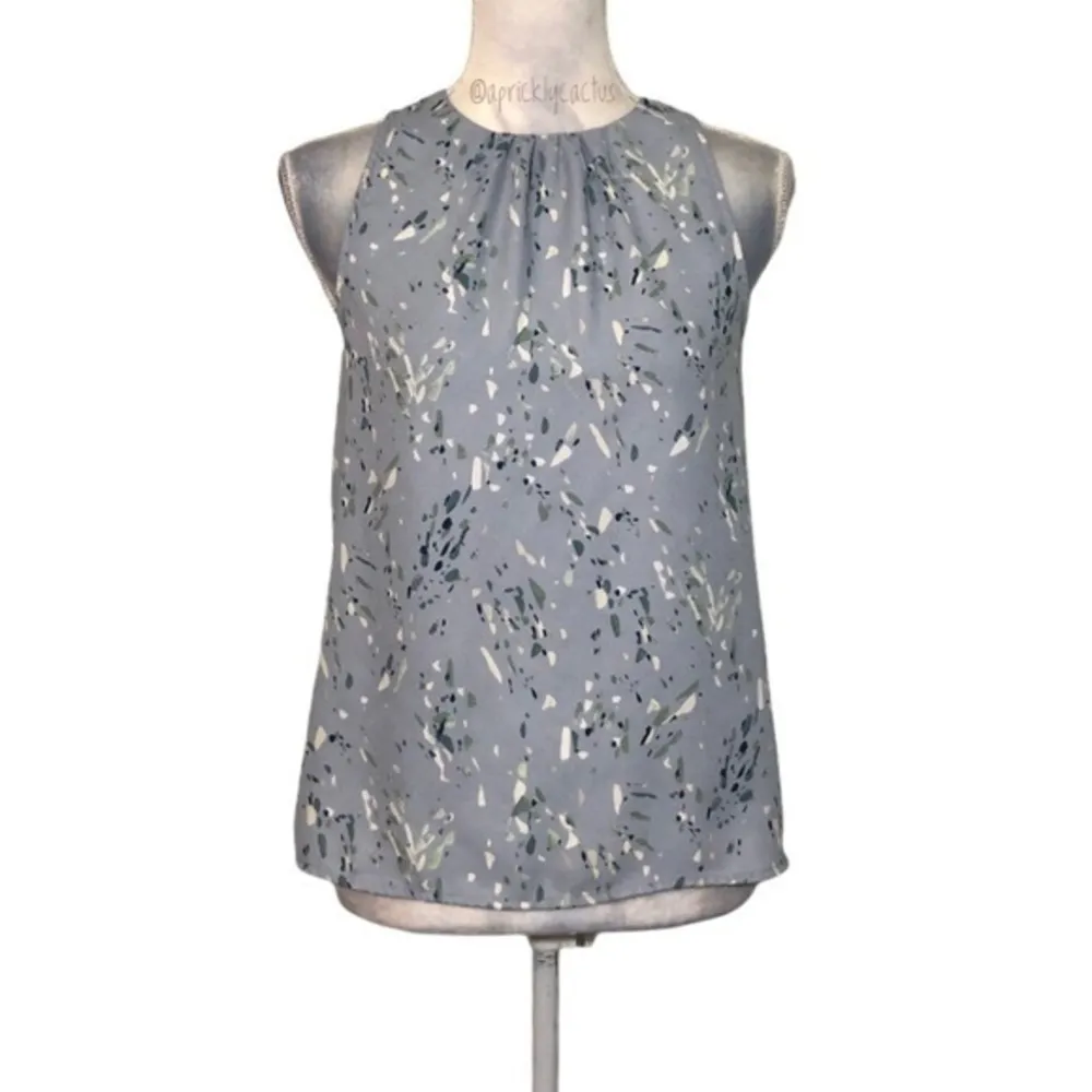 NWOT Shell Blue Sleeveless Pleated Blouse Top New - Image 2