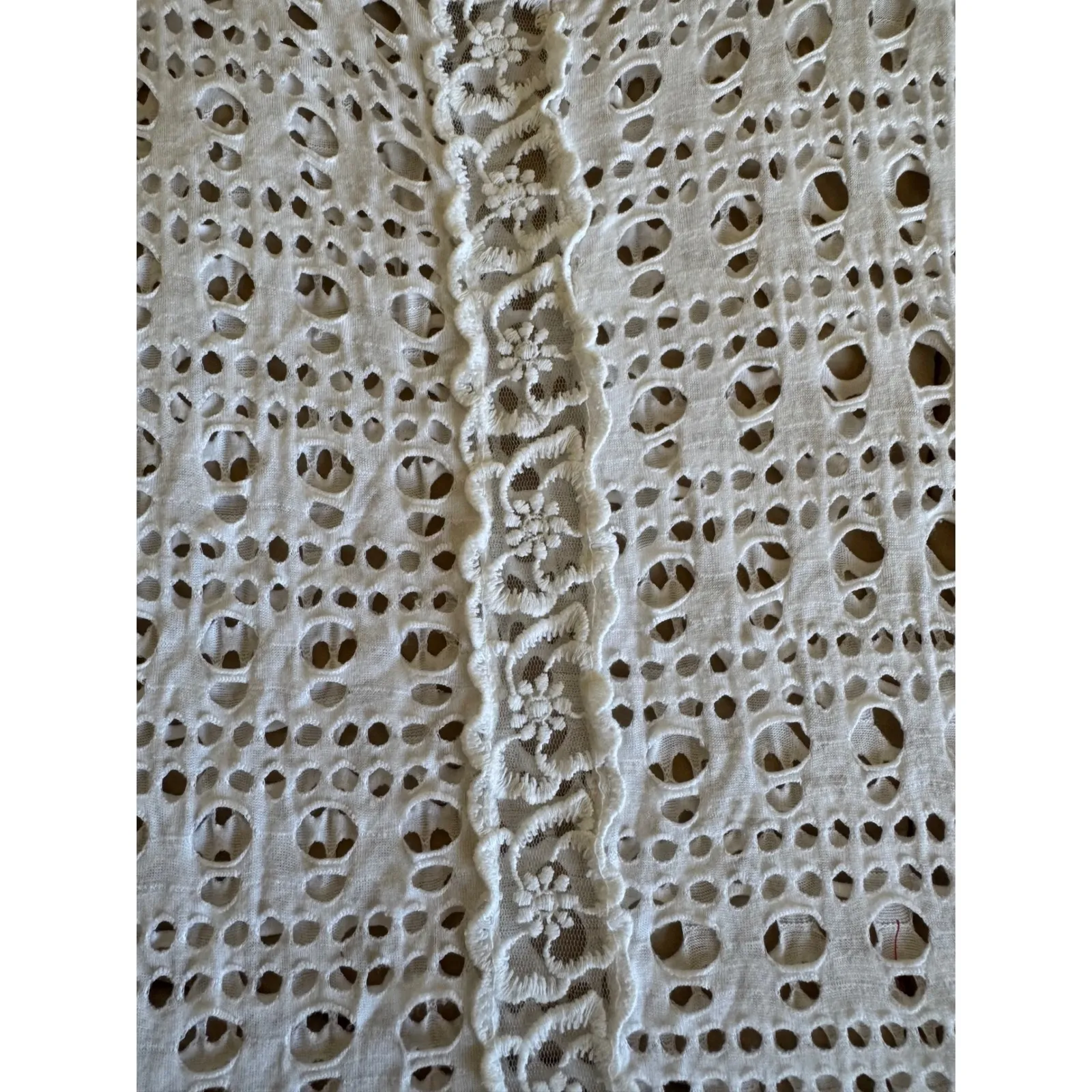 Made In Italy sz L Womens White Cut Out Embroidered Sheer Lace Gauzy Top Blouse Size L - Image 7