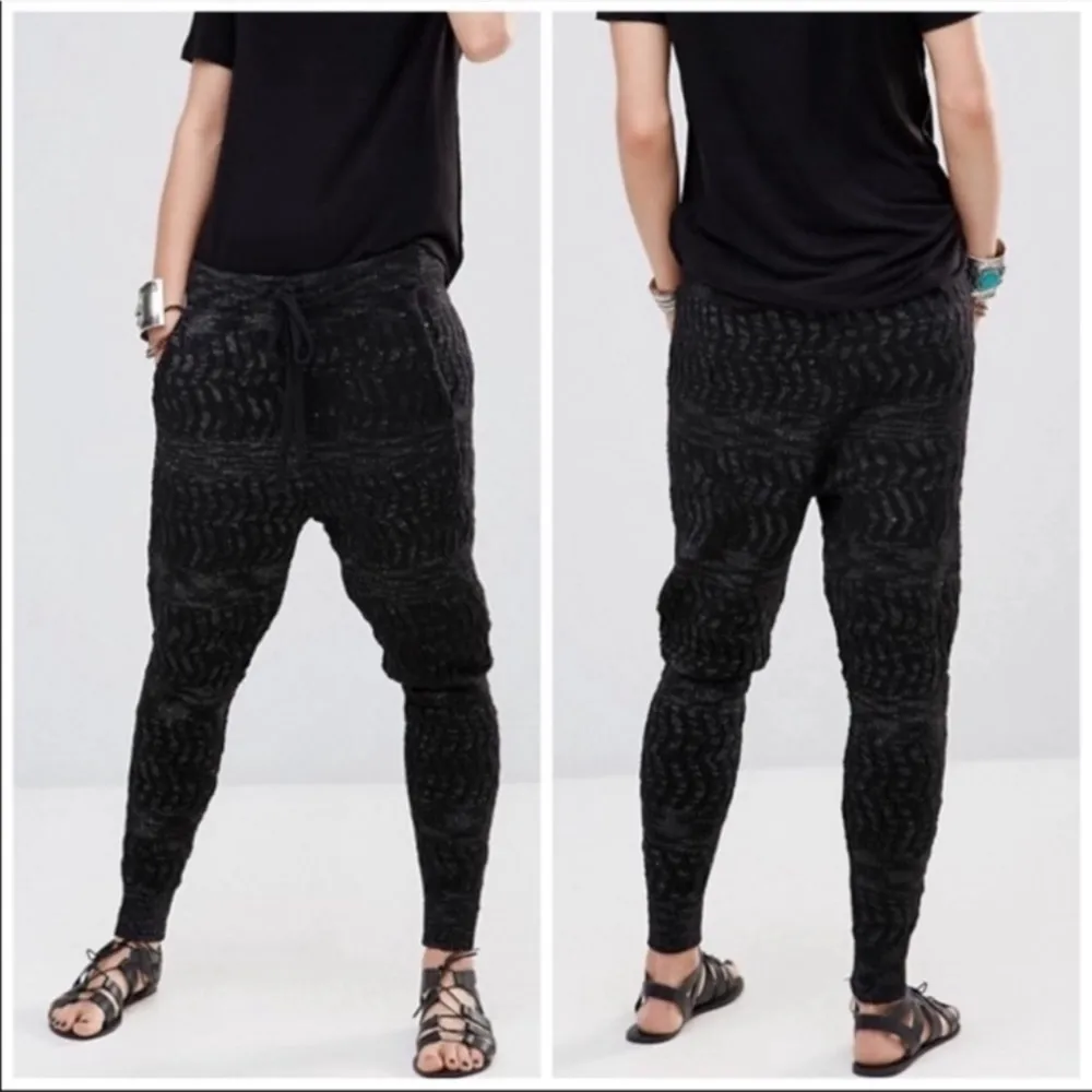 FREE PEOPLE Road Trip Jogger Pants Black Sweater Knit Harem, Size XS Run Big - Image 4