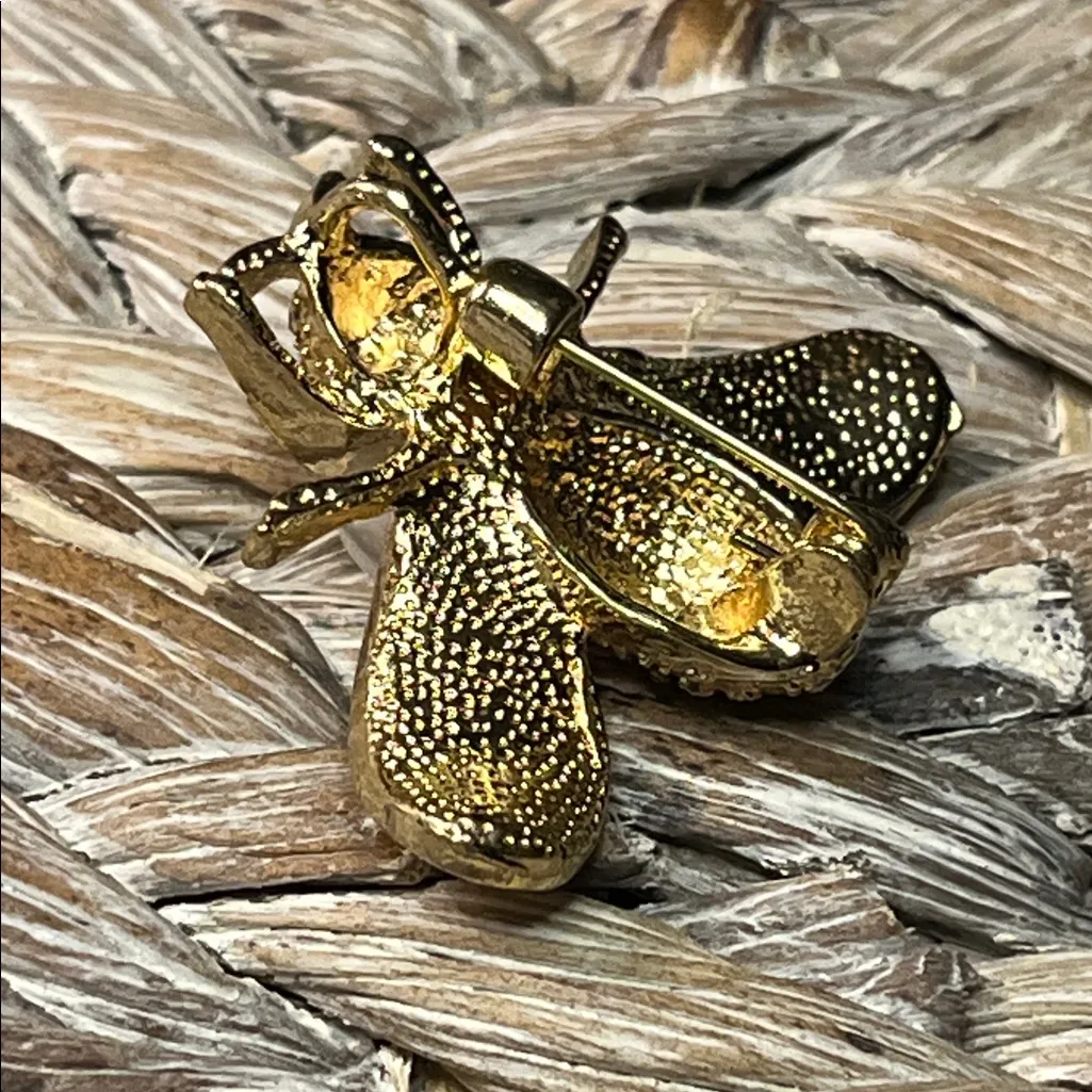 Gold Tone Bee Brooch or Pendant with Faux Pearl Accent & Rhinestones - Image 6