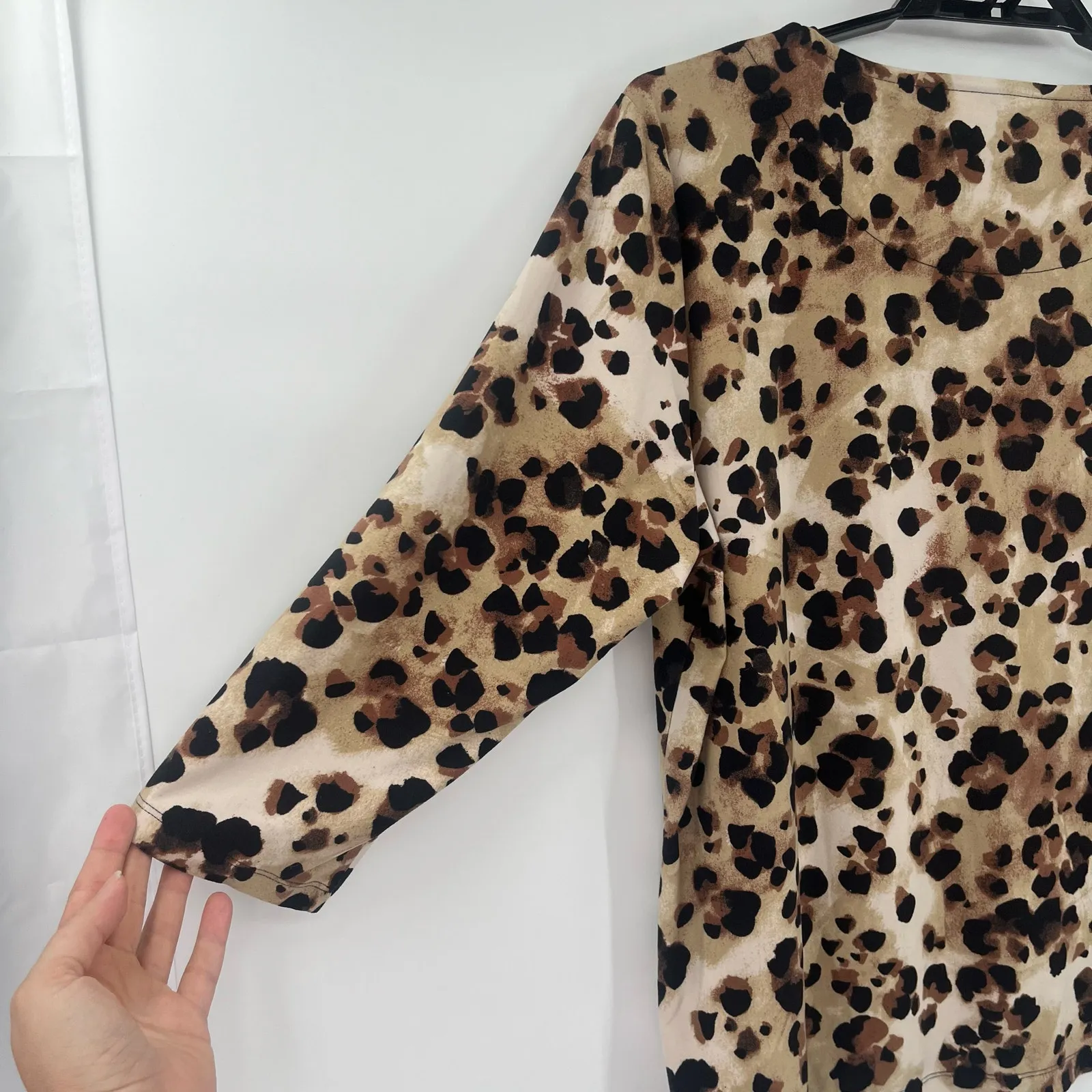 JM Collection Leopard Womens Top Sz XL Brown Cheetah Stretch Career Safar Animal - Image 7