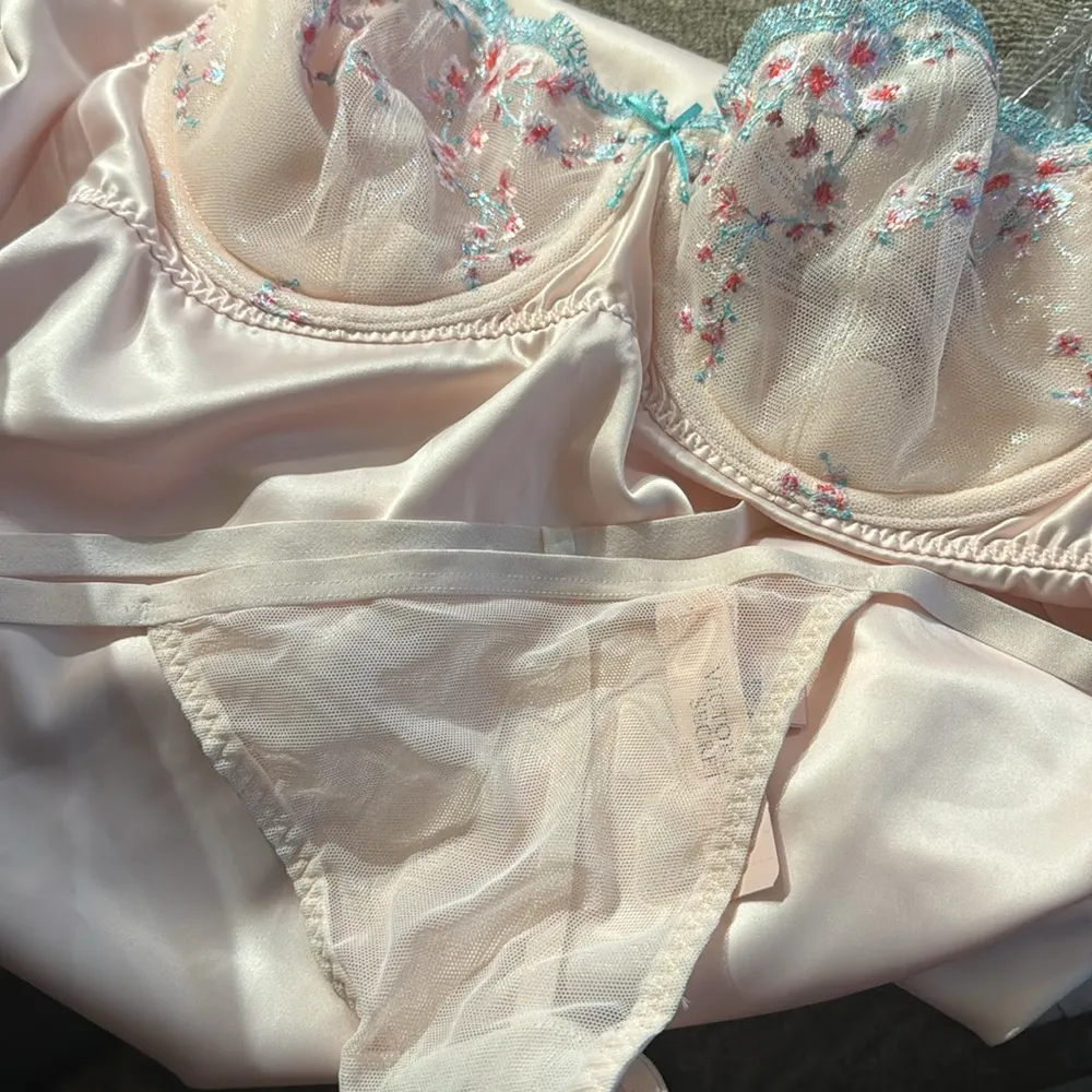 VERY SEXY
Wicked Unlined Cherry Blossom Embroidery‎ Babydoll Set - Image 5