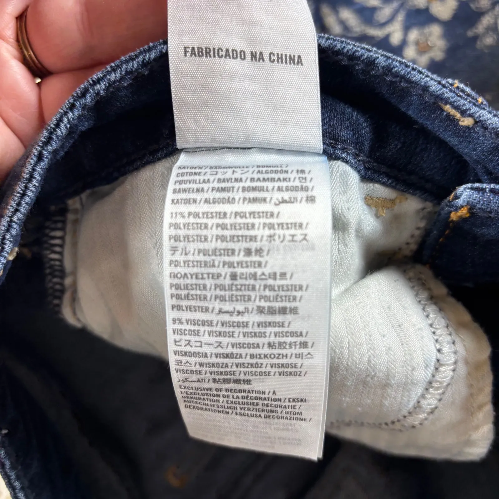 Abercrombie Fitch Womens Skinny Jeans Embroidered Distressed Dark Wash Size 4 - Image 7