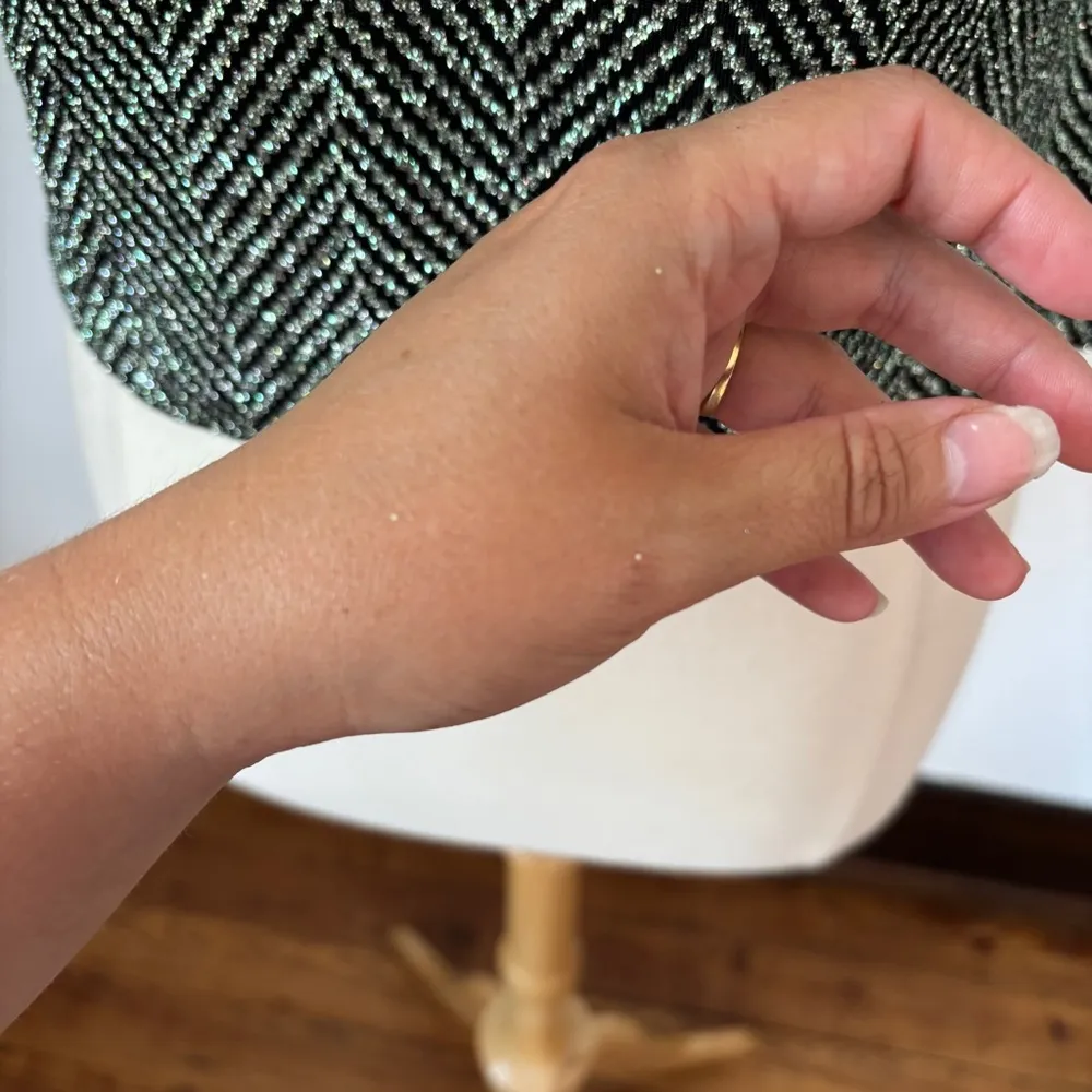 Xscape Fitted Black and Silver Sleeveless Tank Top - Image 5